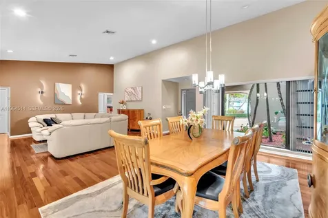 7371 NW 83rd Way Tamarac FL 33321