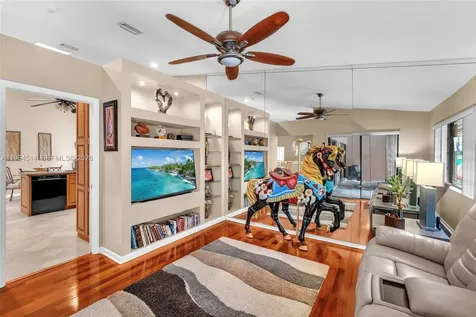 7371 NW 83rd Way Tamarac FL 33321