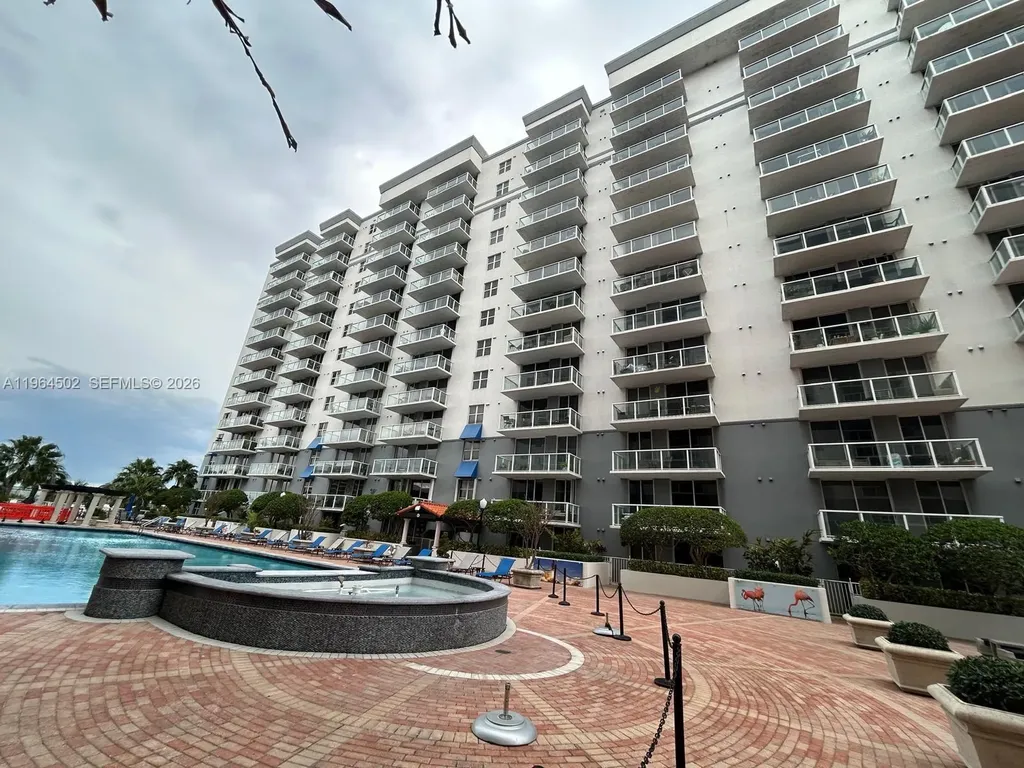 5077 NW 7th Street Miami FL 33126