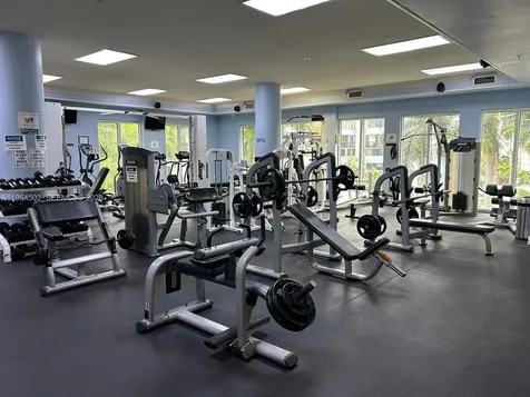 5077 NW 7th Street Miami FL 33126