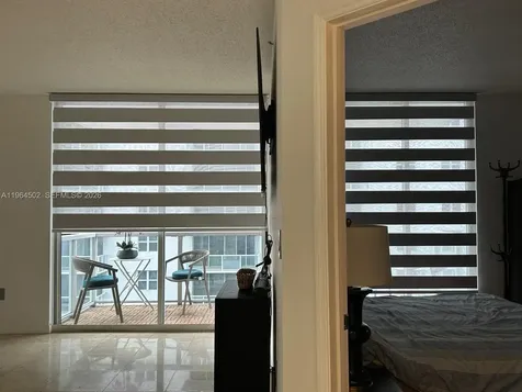 5077 NW 7th Street Miami FL 33126