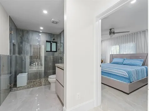 6180 Pine Tree Drive Miami Beach FL 33140
