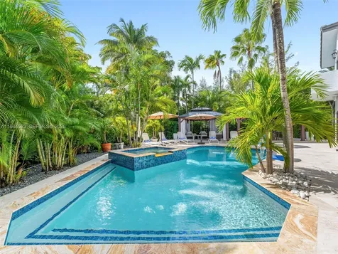6180 Pine Tree Drive Miami Beach FL 33140