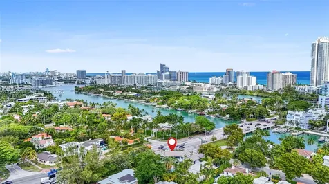 6180 Pine Tree Drive Miami Beach FL 33140