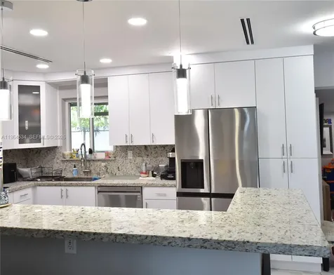 630 N 66th Avenue Hollywood FL 33024