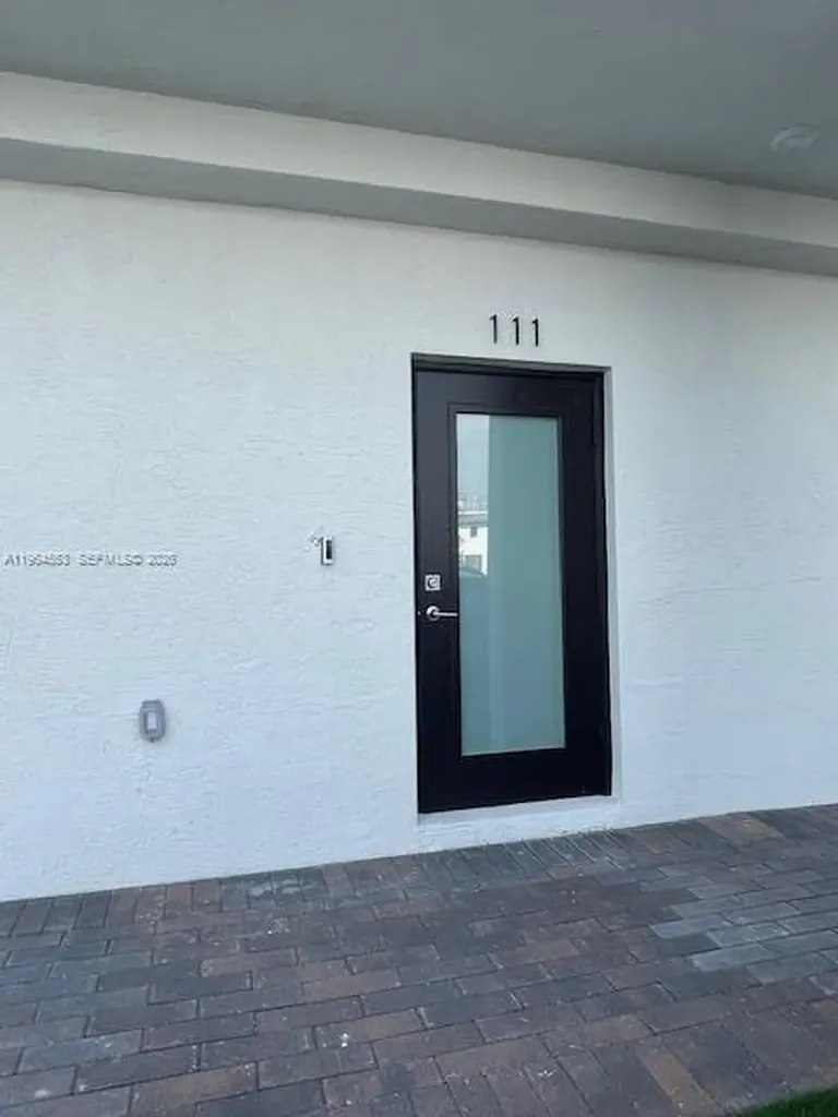 8167 NW 41st Street Doral FL 33166