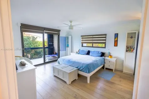 4201 N Ocean Drive Hollywood FL 33019