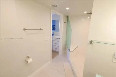 4201 N Ocean Drive Hollywood FL 33019