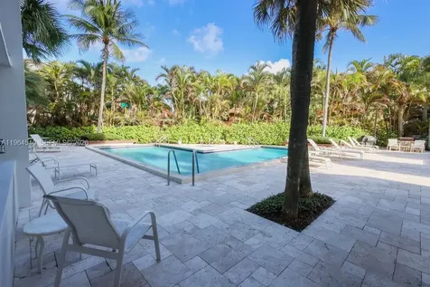 4201 N Ocean Drive Hollywood FL 33019