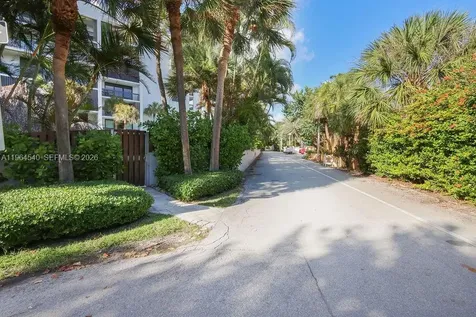 4201 N Ocean Drive Hollywood FL 33019