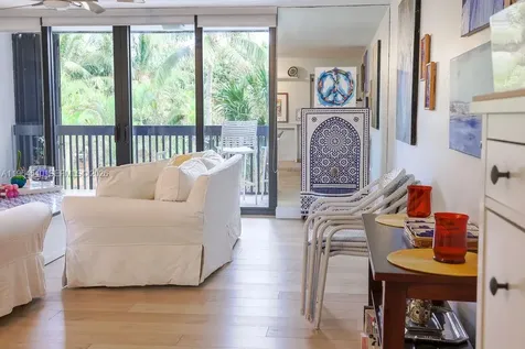 4201 N Ocean Drive Hollywood FL 33019