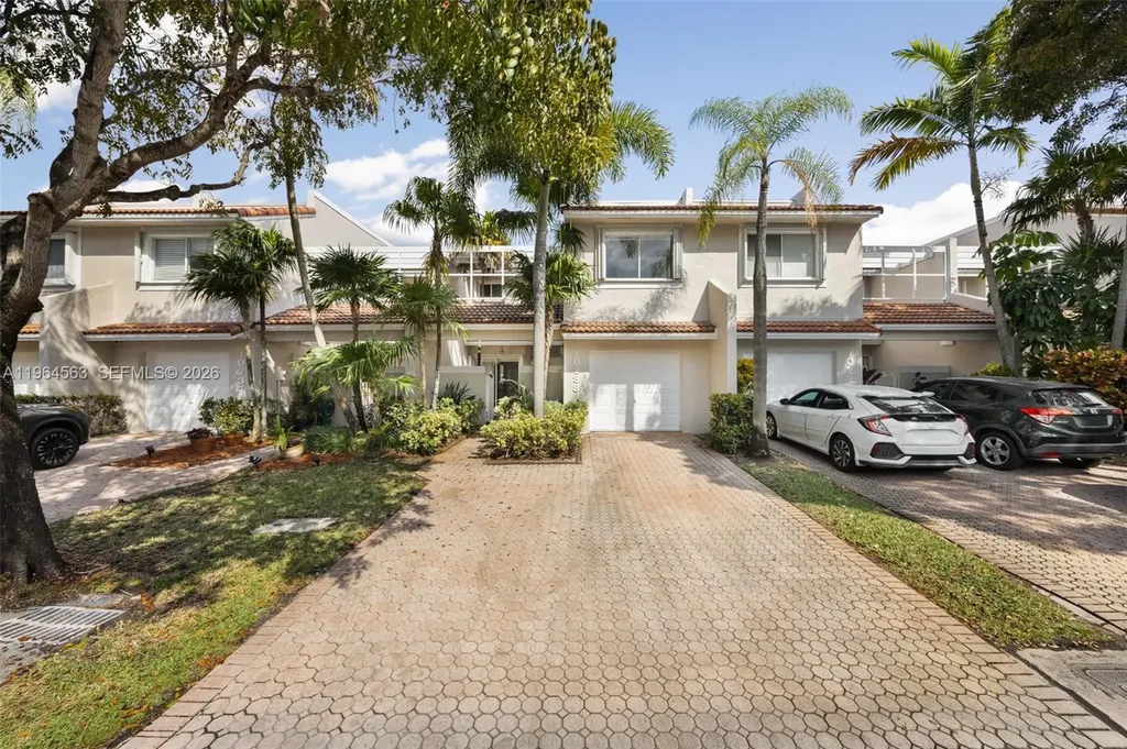 10233 NW 52nd Lane Doral FL 33178