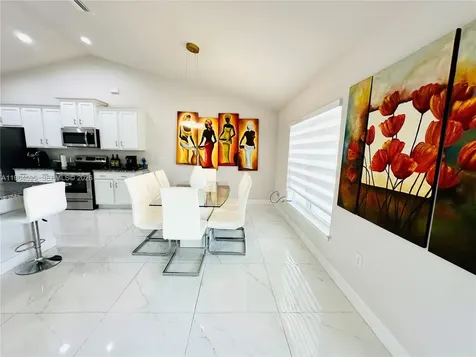 1137 NE 4th Place Cape Coral FL 33909