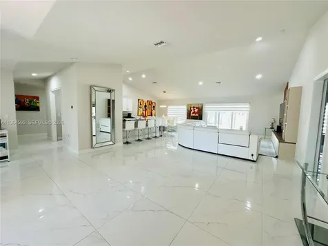 1137 NE 4th Place Cape Coral FL 33909