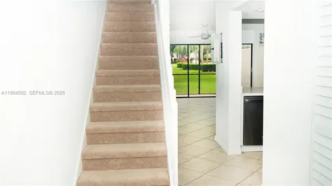 7041 SW 42nd Place Davie FL 33314