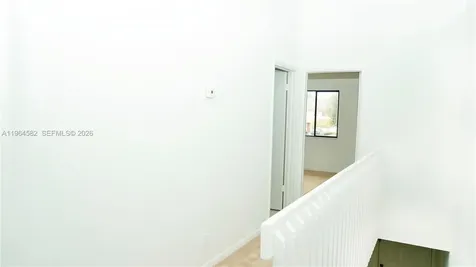 7041 SW 42nd Place Davie FL 33314