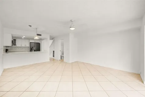 7041 SW 42nd Place Davie FL 33314