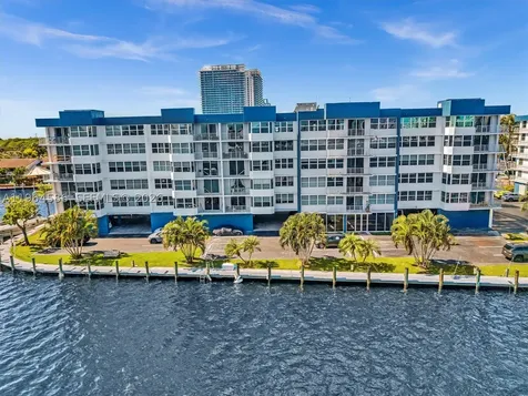 16570 NE 26th Avenue North Miami Beach FL 33160