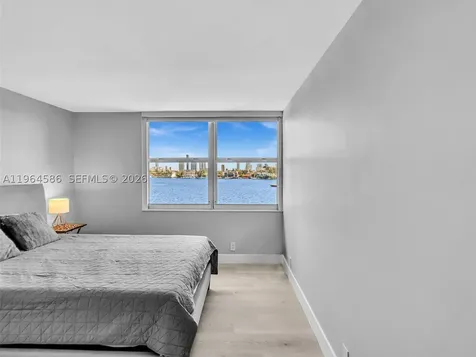 16570 NE 26th Avenue North Miami Beach FL 33160
