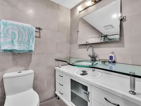 16570 NE 26th Avenue North Miami Beach FL 33160