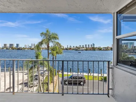 16570 NE 26th Avenue North Miami Beach FL 33160