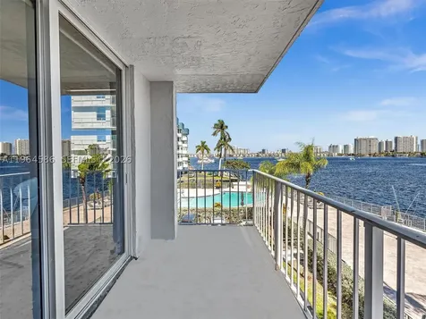 16570 NE 26th Avenue North Miami Beach FL 33160