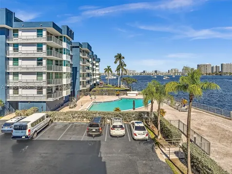 16570 NE 26th Avenue North Miami Beach FL 33160