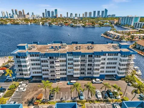 16570 NE 26th Avenue North Miami Beach FL 33160
