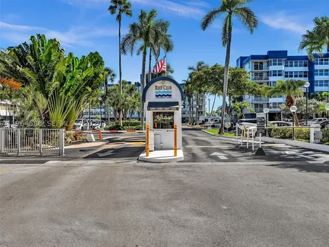 16570 NE 26th Avenue North Miami Beach FL 33160
