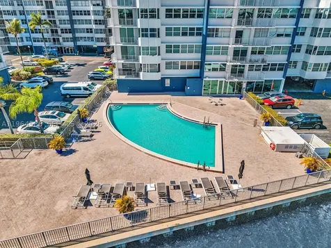 16570 NE 26th Avenue North Miami Beach FL 33160