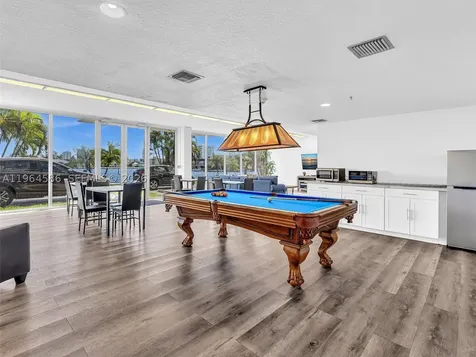 16570 NE 26th Avenue North Miami Beach FL 33160