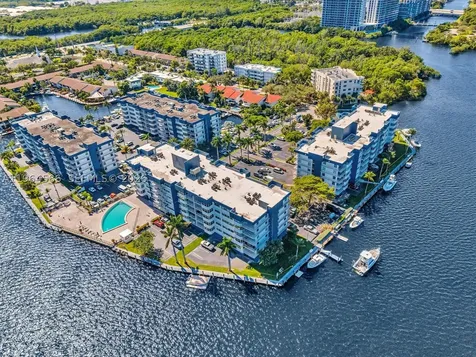 16570 NE 26th Avenue North Miami Beach FL 33160
