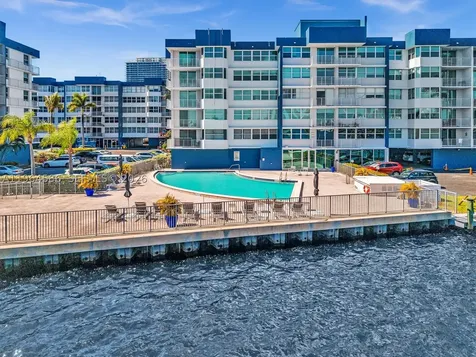 16570 NE 26th Avenue North Miami Beach FL 33160