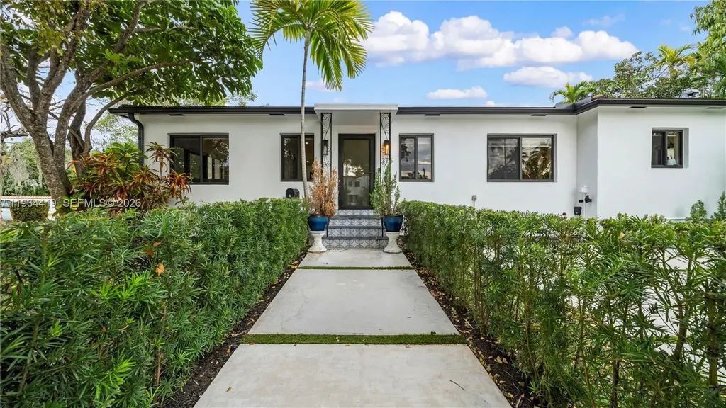 375 SW 32nd Road Miami FL 33129