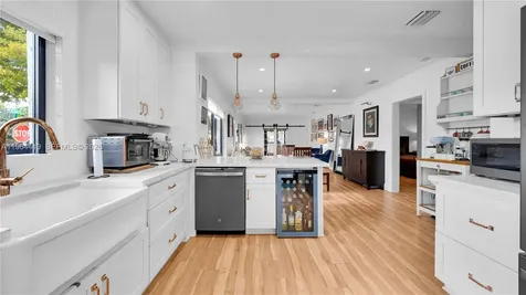 375 SW 32nd Road Miami FL 33129