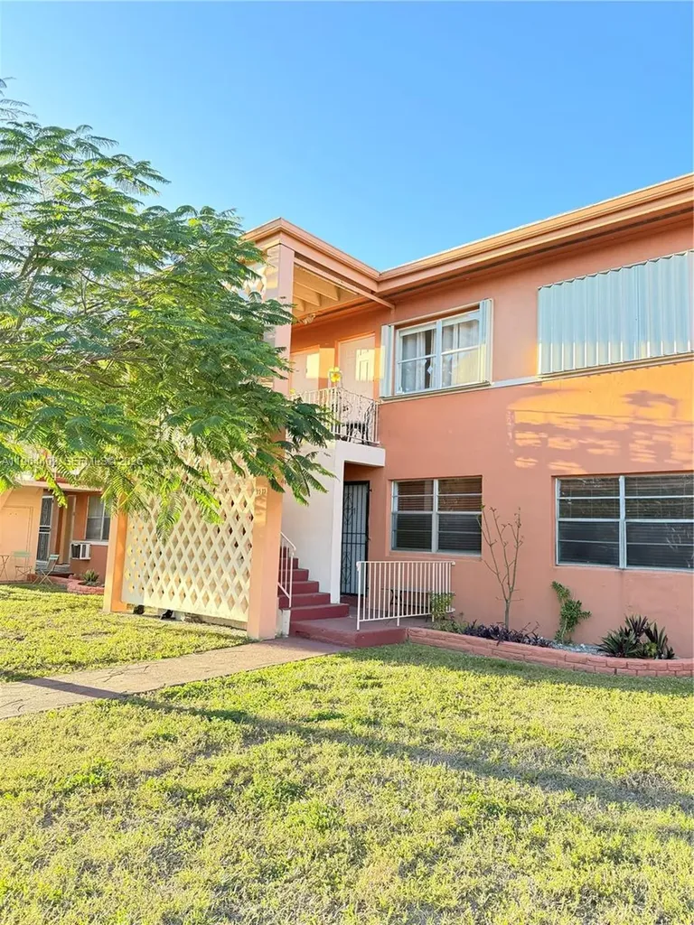 3411 SW 11th Street Miami FL 33135