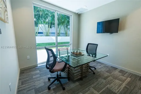 1010 SW 2nd Avenue Miami FL 33130