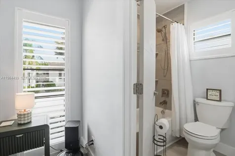 958 Mockingbird Lane Plantation FL 33324