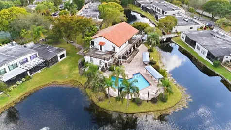 958 Mockingbird Lane Plantation FL 33324