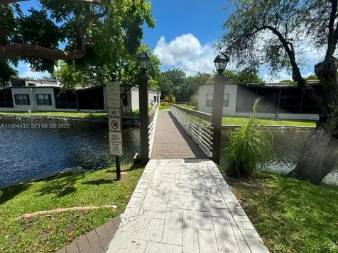 958 Mockingbird Lane Plantation FL 33324