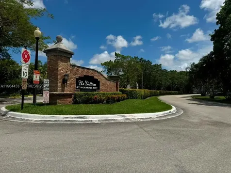 958 Mockingbird Lane Plantation FL 33324