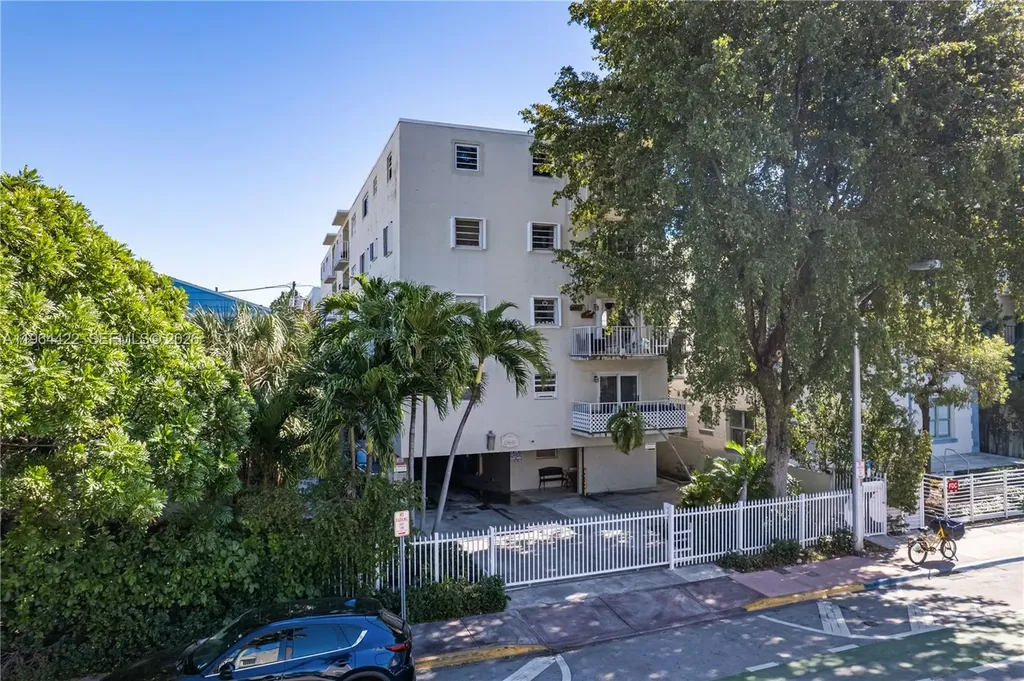 1615 Meridian Avenue Miami Beach FL 33139