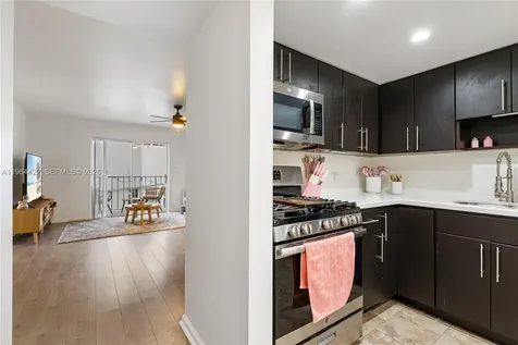 1615 Meridian Avenue Miami Beach FL 33139