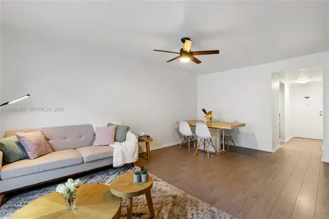 1615 Meridian Avenue Miami Beach FL 33139