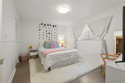 1615 Meridian Avenue Miami Beach FL 33139