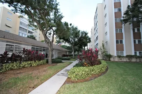 609 NE 14th Avenue Hallandale Beach FL 33009