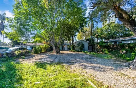 914 NW 80th Street Miami FL 33150