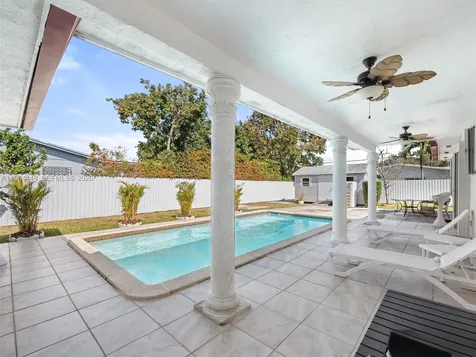 16321 SW 102nd Place Miami FL 33157