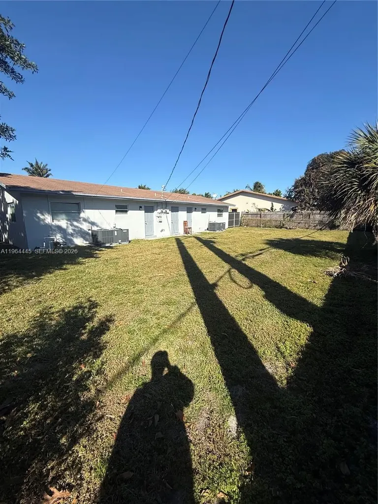 310 NE 38th Street Deerfield Beach FL 33064