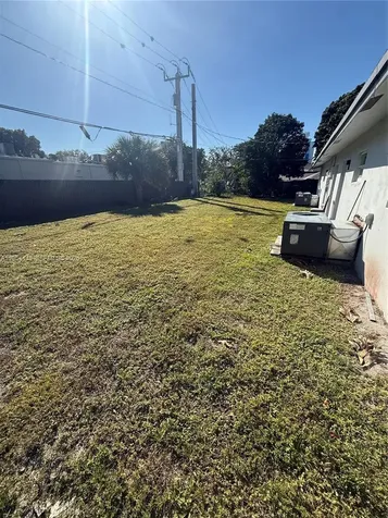 310 NE 38th Street Deerfield Beach FL 33064